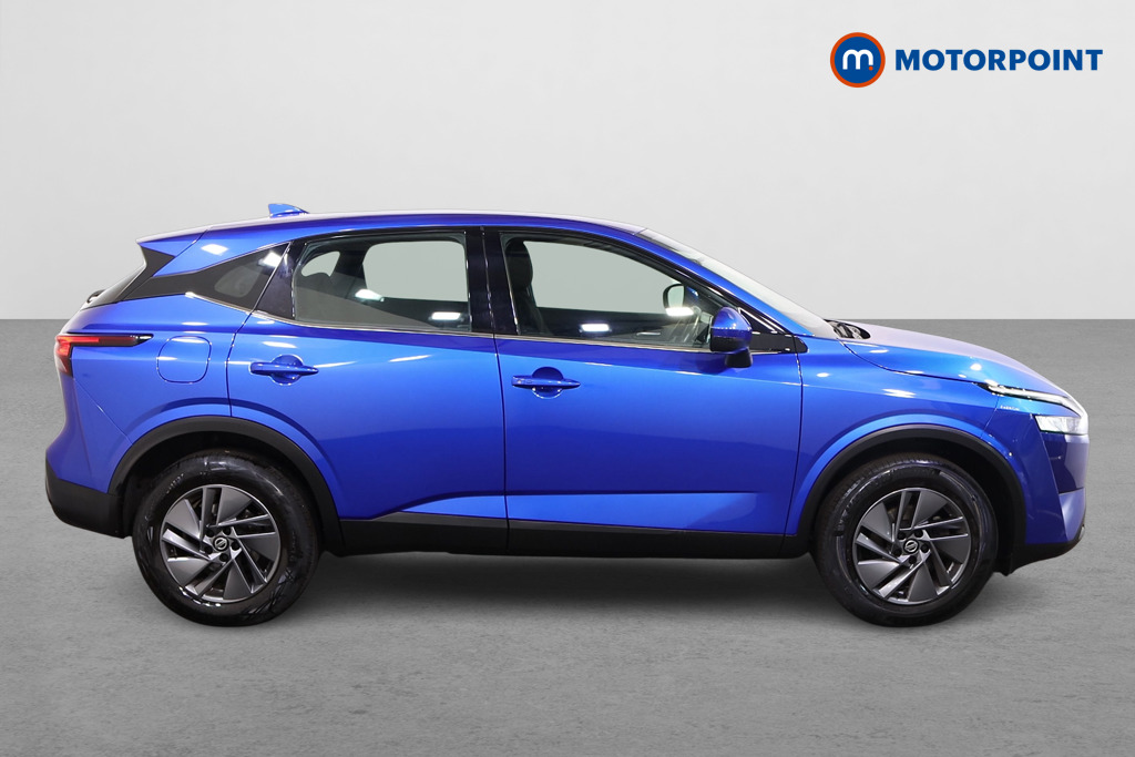 Nissan Qashqai Acenta Premium Automatic Petrol SUV - Stock Number (1542602) - Drivers side