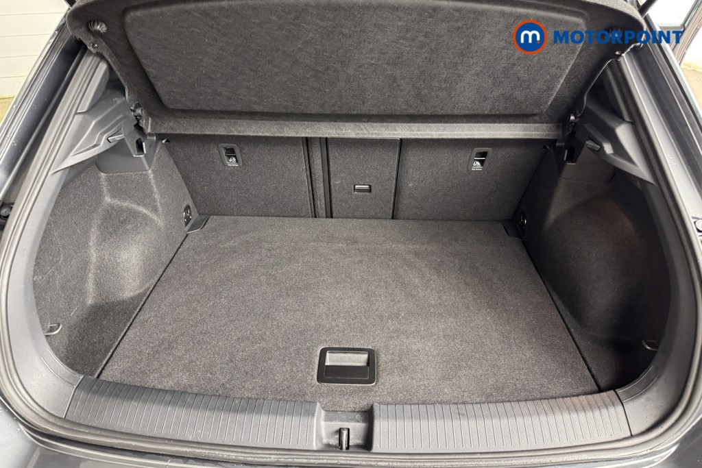 Volkswagen T-Roc R-Line Manual Petrol SUV - Stock Number (1543576) - 3rd supplementary image