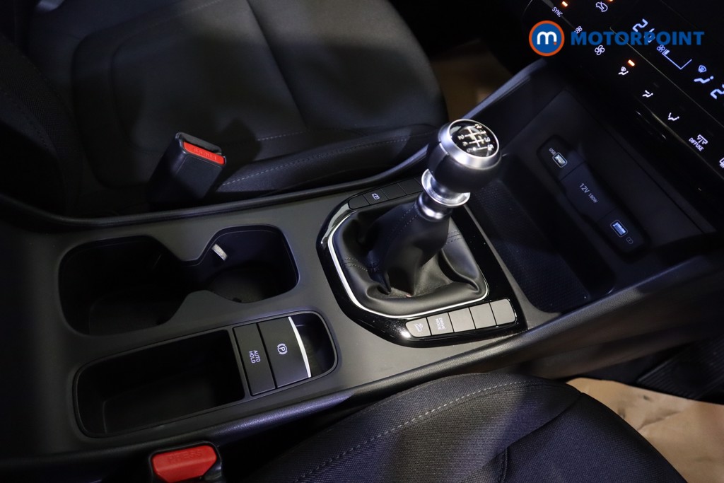 Hyundai Tucson Se Connect Manual Petrol SUV - Stock Number (1544030) - 5th supplementary image