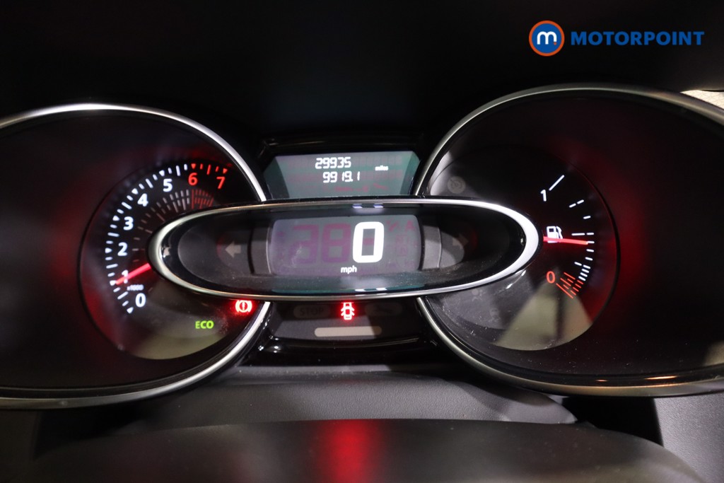 Renault Clio Iconic Manual Petrol Hatchback - Stock Number (1544401) - 3rd supplementary image