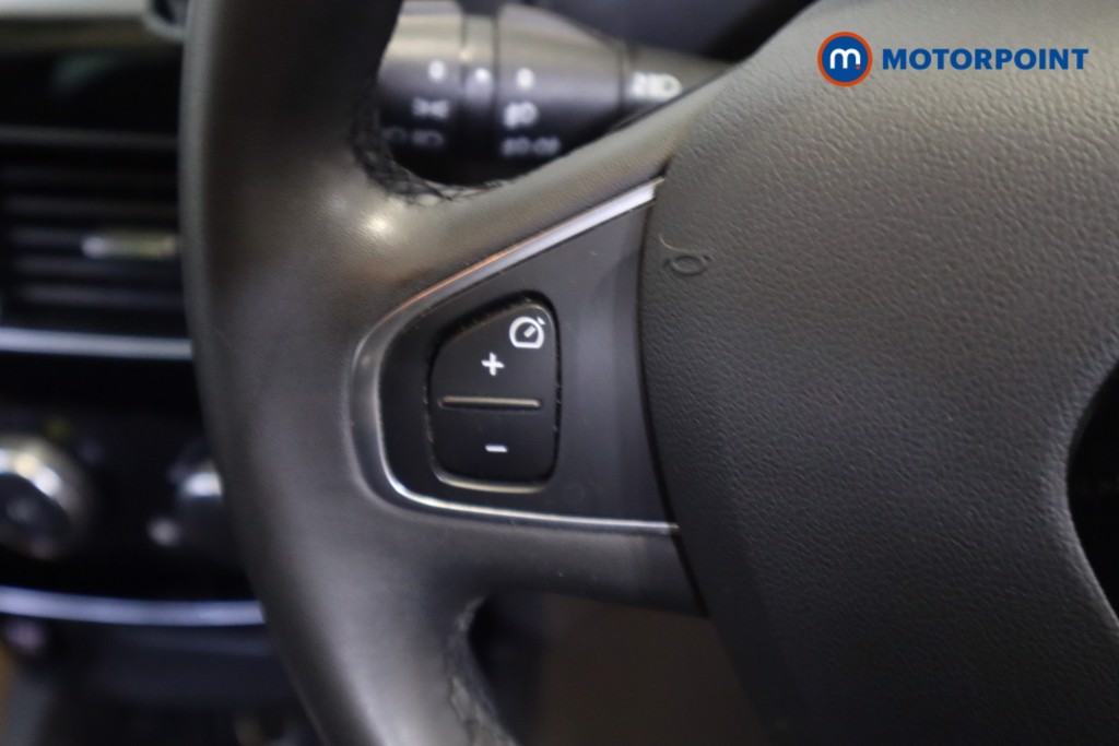 Renault Clio Iconic Manual Petrol Hatchback - Stock Number (1544401) - 11th supplementary image