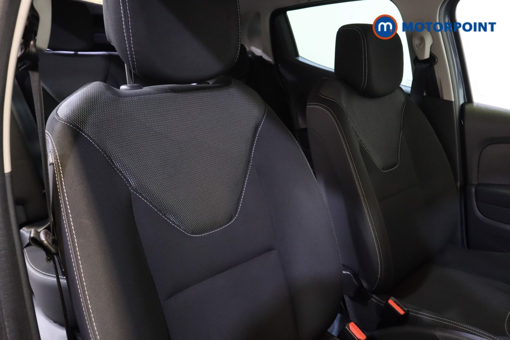 Renault Clio Iconic Manual Petrol Hatchback - Stock Number (1544401) - 13th supplementary image