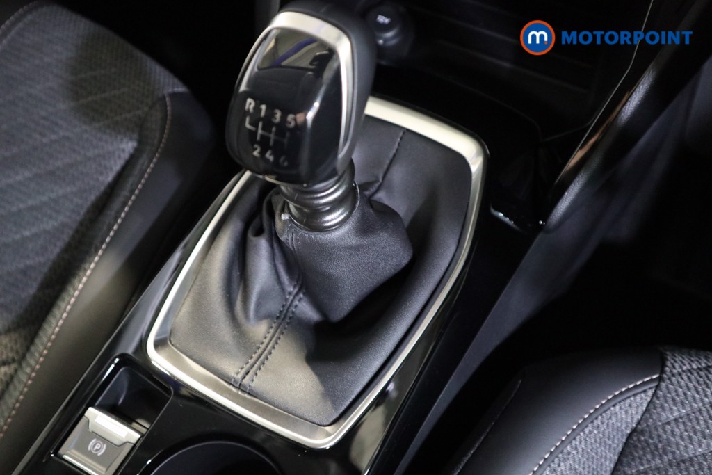 Peugeot 208 Allure Manual Petrol Hatchback - Stock Number (1544797) - 8th supplementary image
