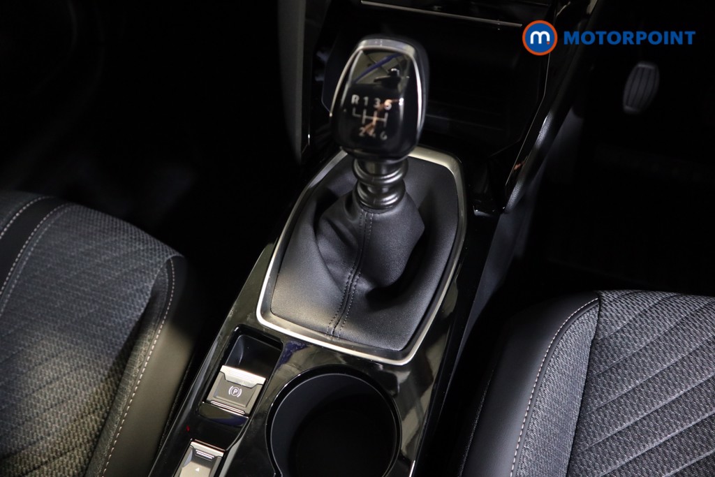 Peugeot 208 Allure Manual Petrol Hatchback - Stock Number (1544801) - 8th supplementary image