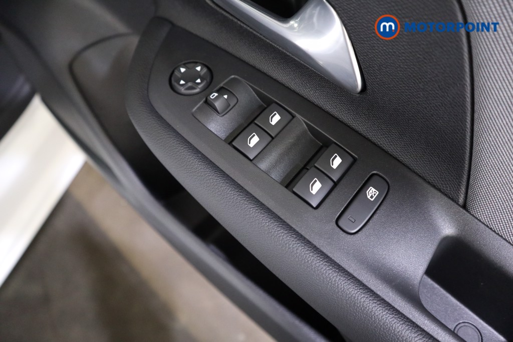 Vauxhall Mokka Griffin Manual Petrol SUV - Stock Number (1544828) - 9th supplementary image