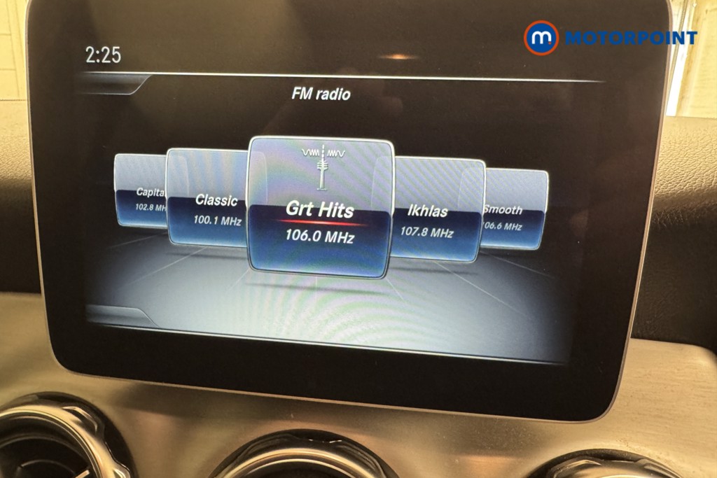 Mercedes-Benz GLA Amg Line Automatic Petrol SUV - Stock Number (1545688) - 2nd supplementary image