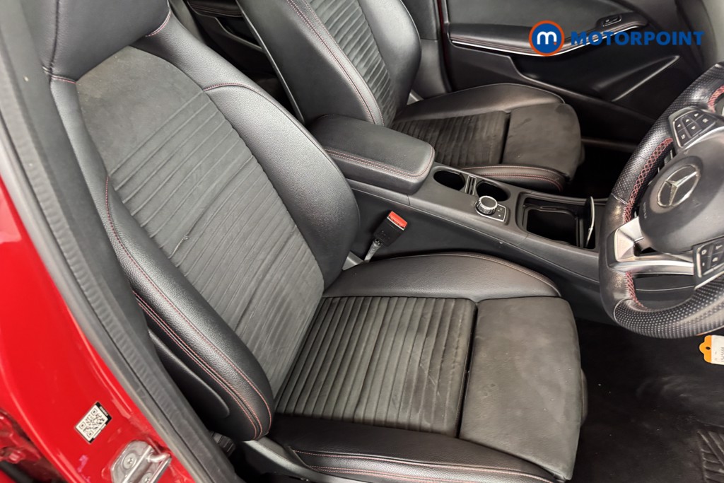 Mercedes-Benz GLA Amg Line Automatic Petrol SUV - Stock Number (1545688) - 5th supplementary image