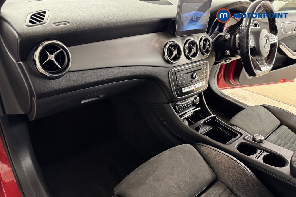 Mercedes-Benz GLA Amg Line Automatic Petrol SUV - Stock Number (1545688) - 8th supplementary image