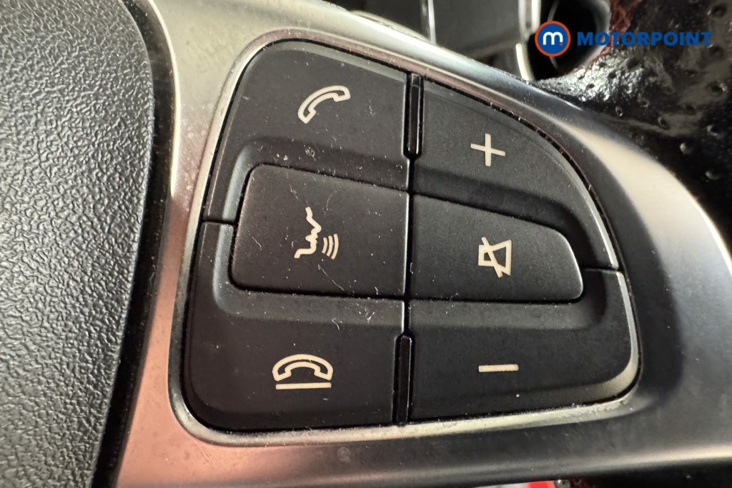Mercedes-Benz GLA Amg Line Automatic Petrol SUV - Stock Number (1545688) - 14th supplementary image