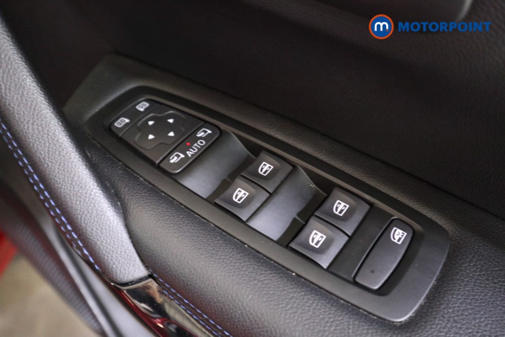 Renault Kadjar S Edition Manual Petrol SUV - Stock Number (1546725) - 9th supplementary image