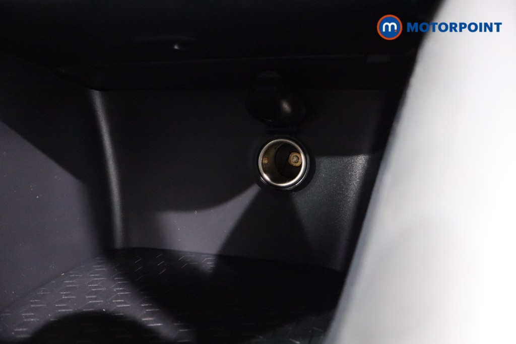 Toyota Yaris Icon Automatic Petrol-Electric Hybrid Hatchback - Stock Number (1547097) - 16th supplementary image