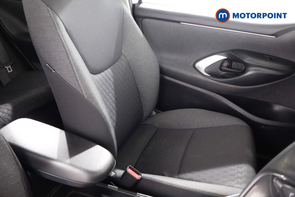 Toyota Yaris Icon Automatic Petrol-Electric Hybrid Hatchback - Stock Number (1547097) - 23rd supplementary image
