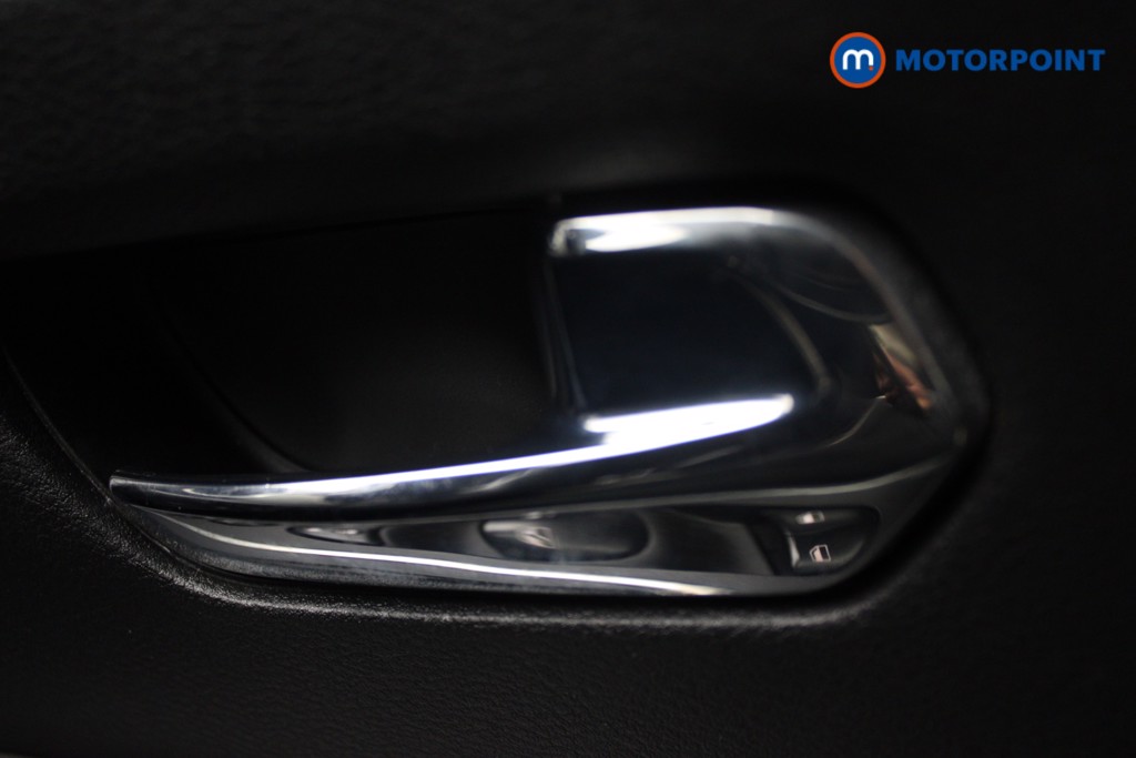 Nissan Micra Tekna Manual Petrol Hatchback - Stock Number (1547130) - 15th supplementary image