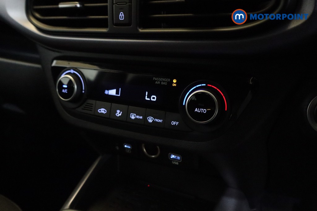 Hyundai I10 Premium Automatic Petrol Hatchback - Stock Number (1547325) - 6th supplementary image