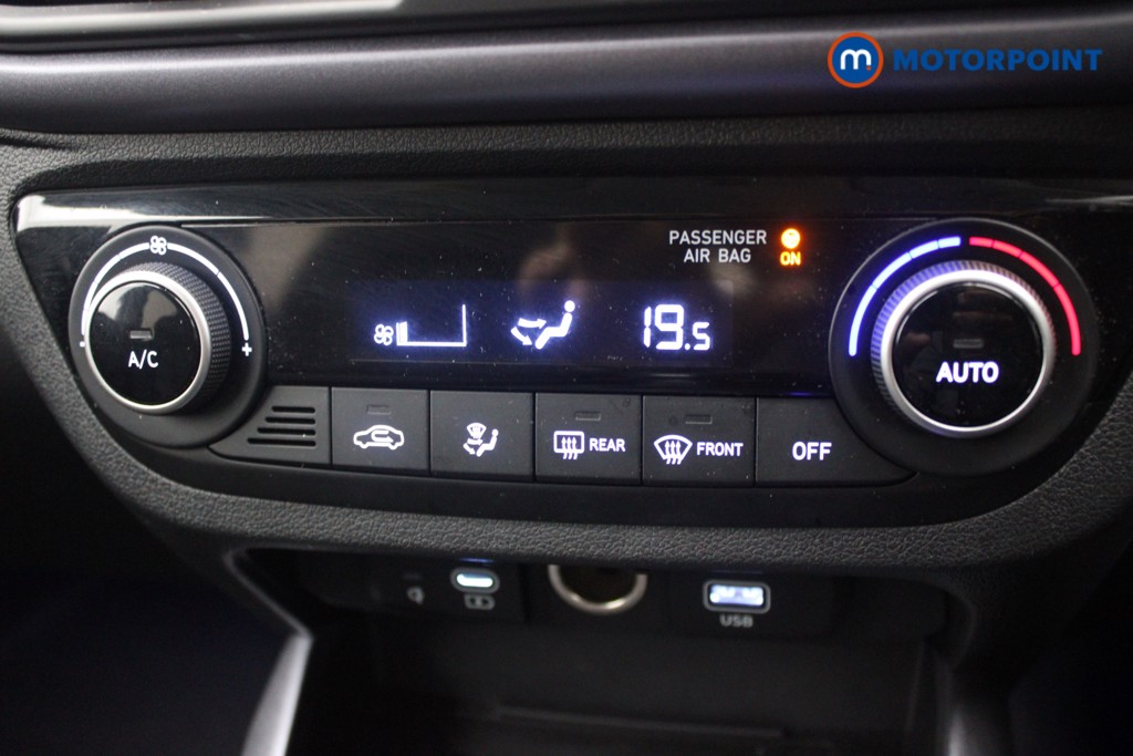Hyundai I10 Premium Automatic Petrol Hatchback - Stock Number (1547339) - 10th supplementary image
