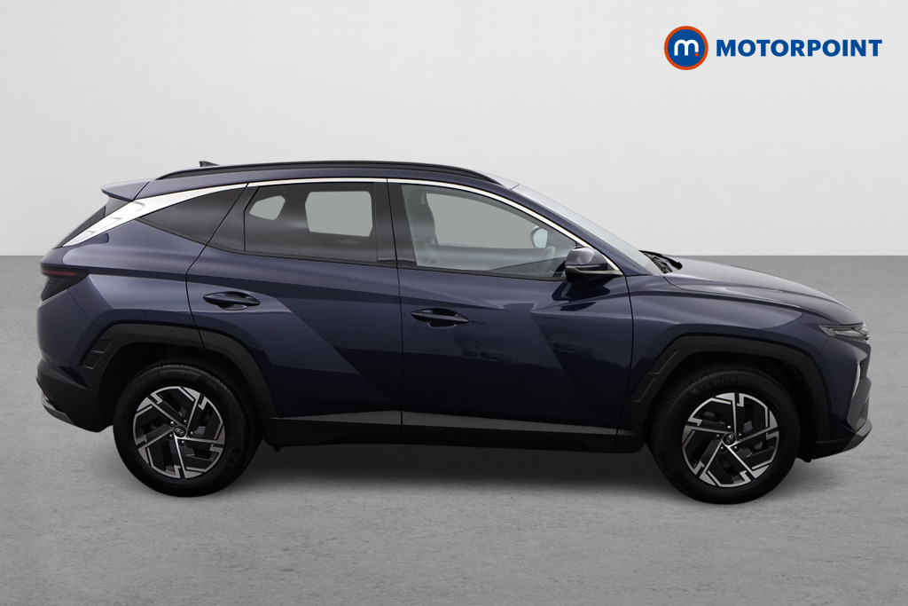 Hyundai Tucson Advance Manual Petrol SUV - Stock Number (1547494) - Drivers side