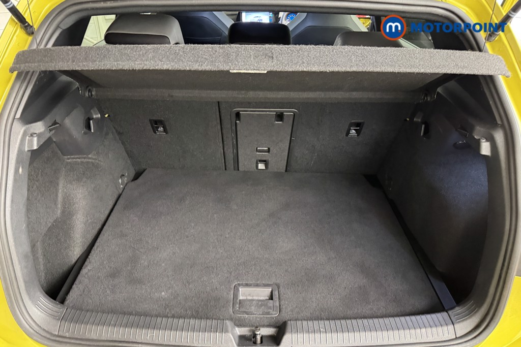Volkswagen Golf R-Line Manual Petrol Hatchback - Stock Number (1548448) - 3rd supplementary image