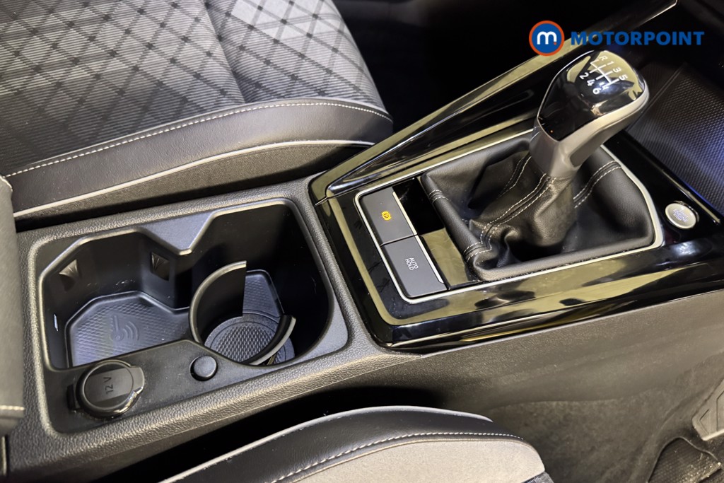 Volkswagen Golf R-Line Manual Petrol Hatchback - Stock Number (1548448) - 10th supplementary image