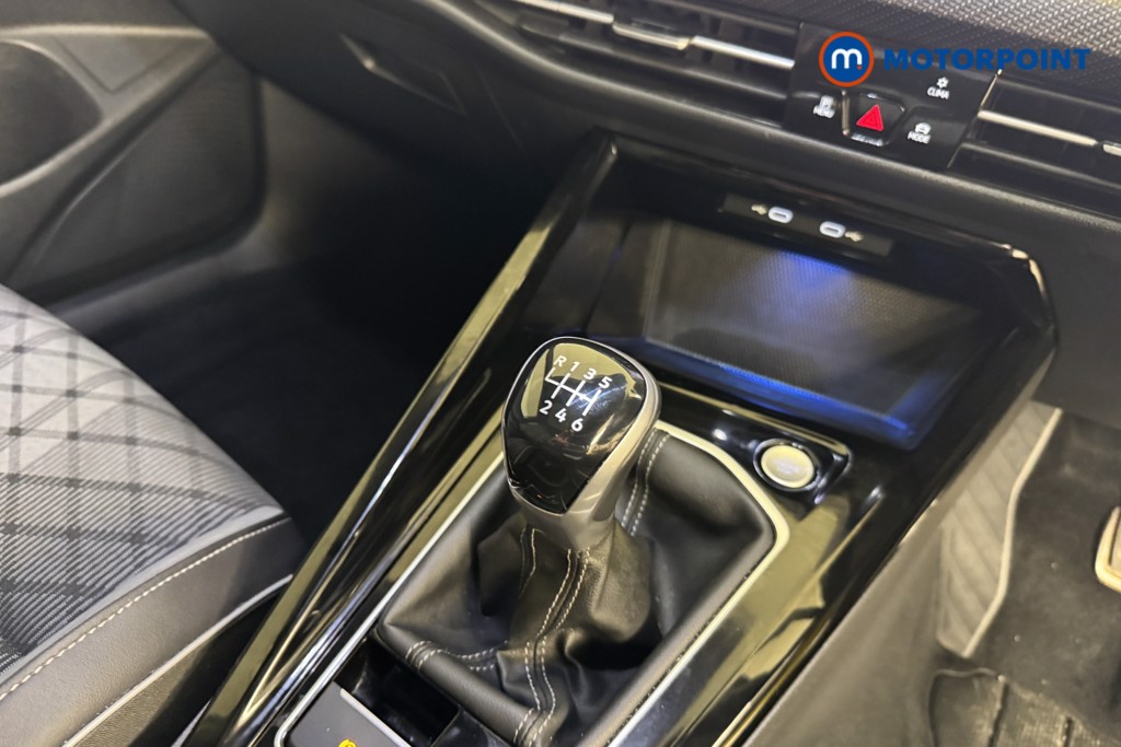 Volkswagen Golf R-Line Manual Petrol Hatchback - Stock Number (1548448) - 11th supplementary image