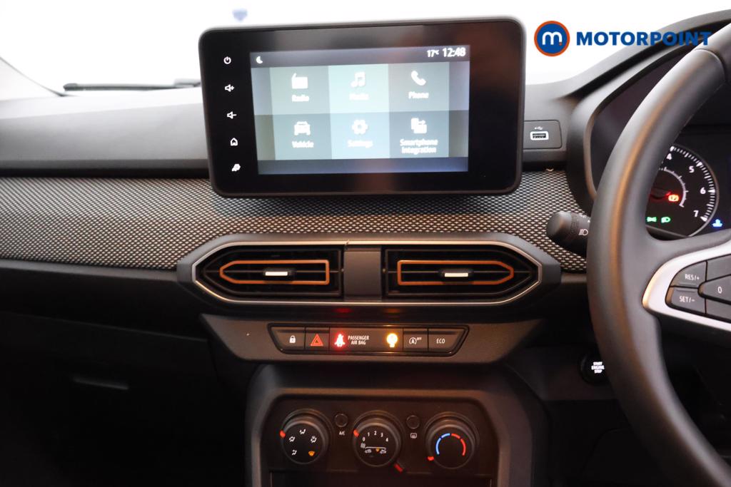 Dacia Sandero Stepway Expression Manual Petrol Hatchback - Stock Number (1549065) - 5th supplementary image