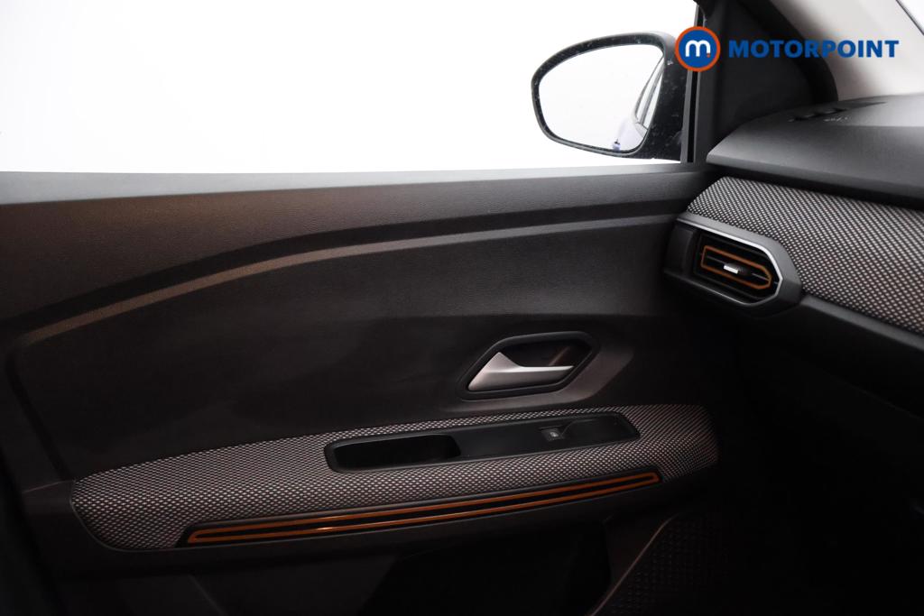 Dacia Sandero Stepway Expression Manual Petrol Hatchback - Stock Number (1549065) - 8th supplementary image