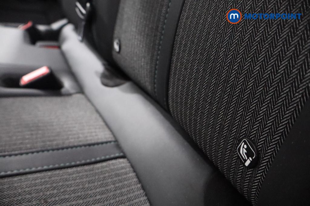 Peugeot 3008 Allure Premium-Plus Manual Petrol SUV - Stock Number (1549154) - 17th supplementary image