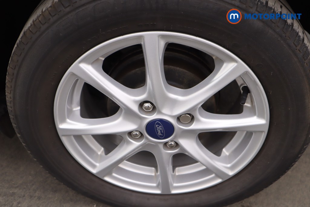 Ford Fiesta Zetec Manual Petrol Hatchback - Stock Number (1549202) - 7th supplementary image