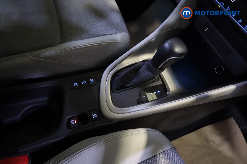 Toyota Yaris Excel Automatic Petrol-Electric Hybrid Hatchback - Stock Number (1549313) - 5th supplementary image