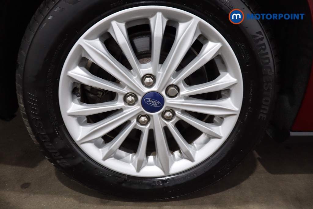 Ford Focus Titanium Automatic Petrol Estate - Stock Number (1549534) - 9th supplementary image