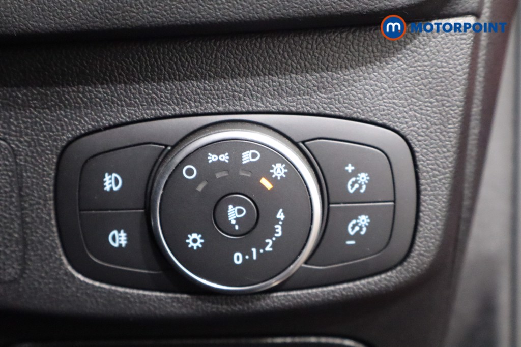 Ford Focus Titanium Automatic Petrol Estate - Stock Number (1549534) - 22nd supplementary image