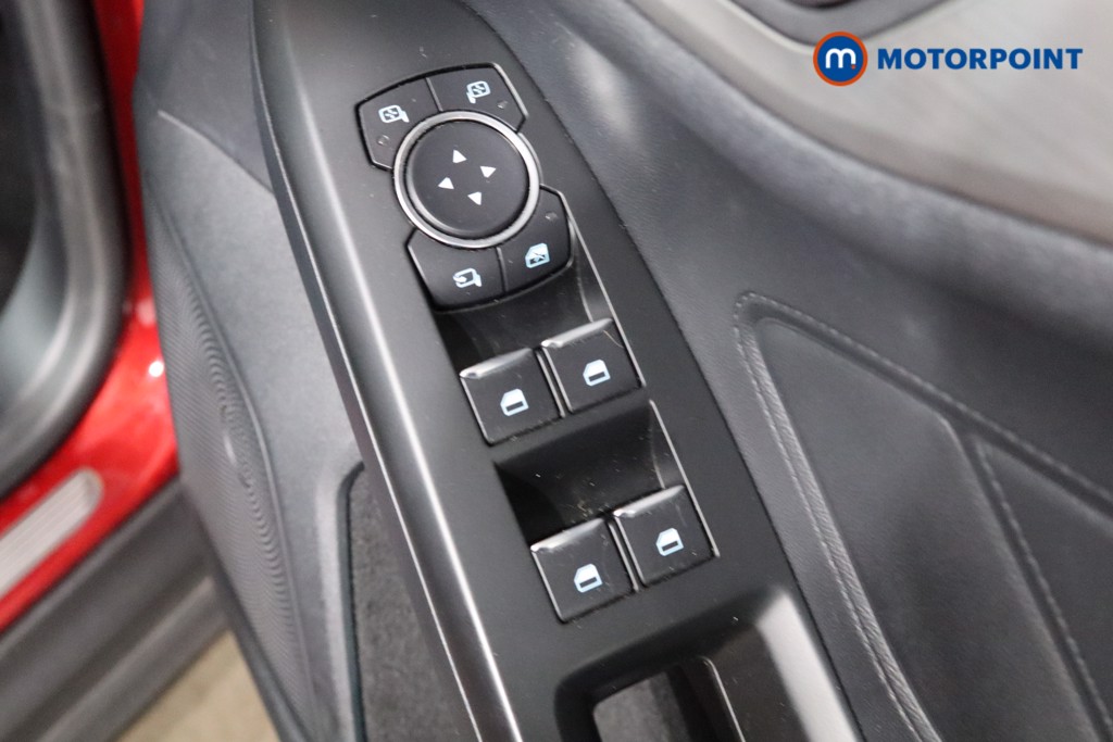 Ford Focus Titanium Automatic Petrol Estate - Stock Number (1549534) - 24th supplementary image