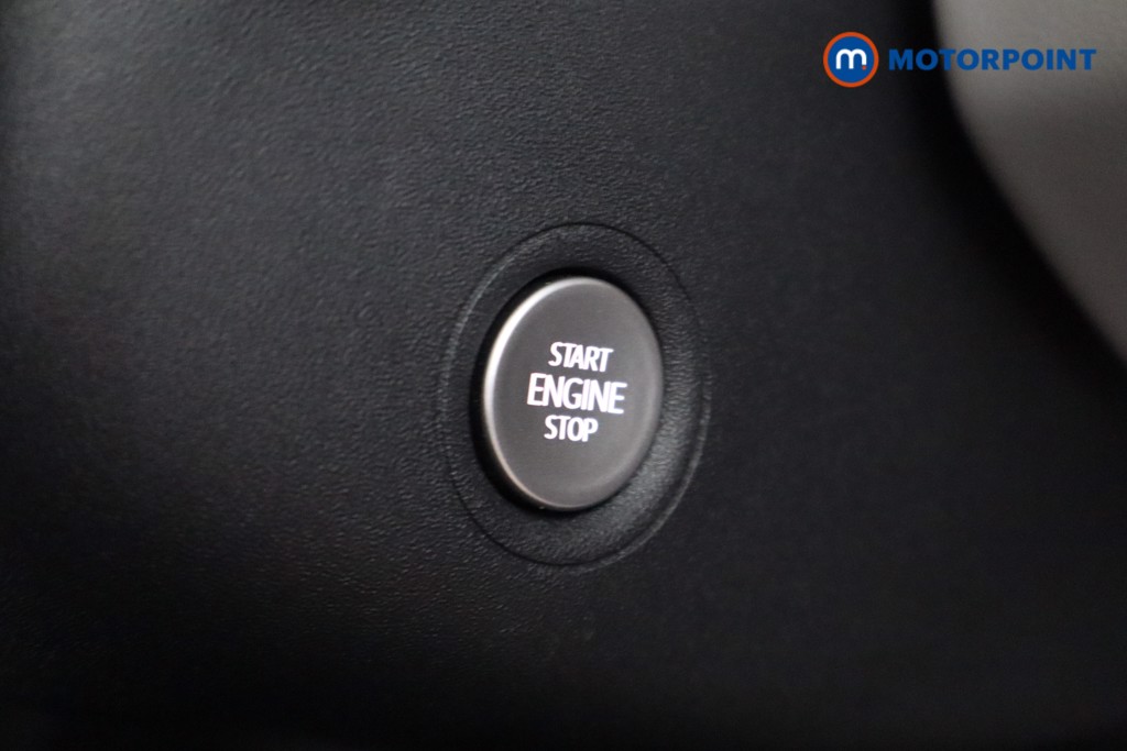 Ford Explorer Select Automatic Electric SUV - Stock Number (1549588) - 15th supplementary image