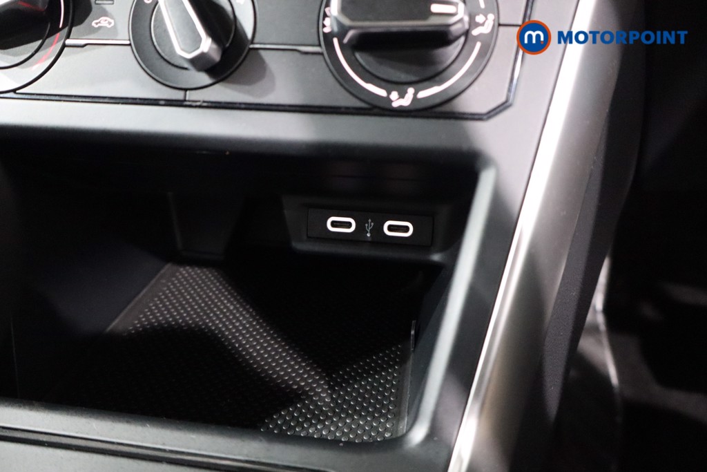 Volkswagen Polo Life Automatic Petrol Hatchback - Stock Number (1549874) - 17th supplementary image