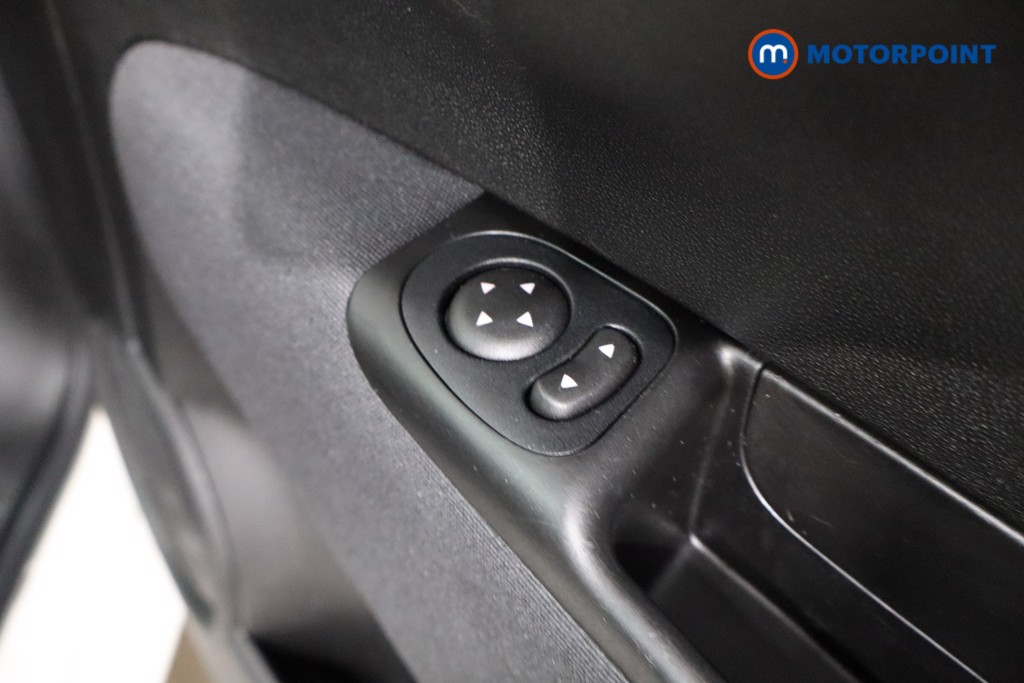 Fiat 500 Lounge Automatic Petrol Hatchback - Stock Number (1550255) - 20th supplementary image