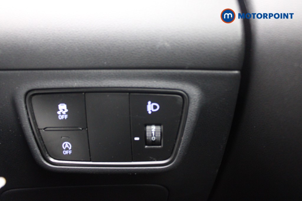 Hyundai Tucson Se Connect Manual Petrol SUV - Stock Number (1550445) - 17th supplementary image