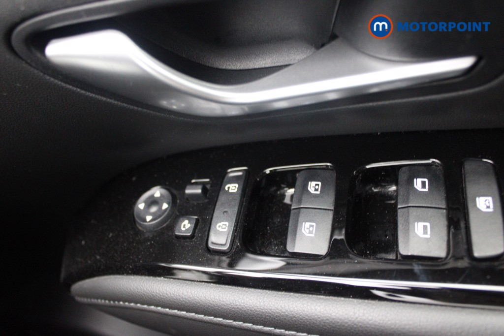 Hyundai Tucson Se Connect Manual Petrol SUV - Stock Number (1550445) - 19th supplementary image
