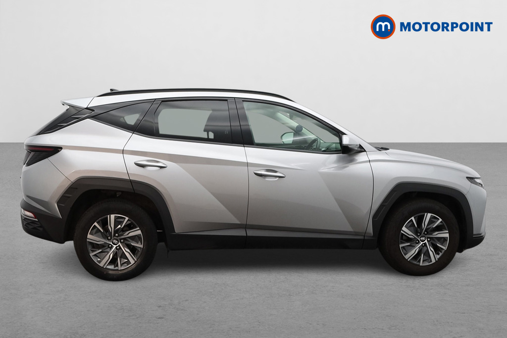 Hyundai Tucson Se Connect Manual Petrol SUV - Stock Number (1550445) - Drivers side