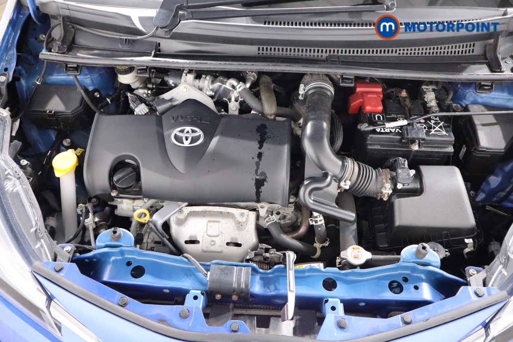 Toyota Yaris Bi-Tone Manual Petrol Hatchback - Stock Number (1550817) - 26th supplementary image