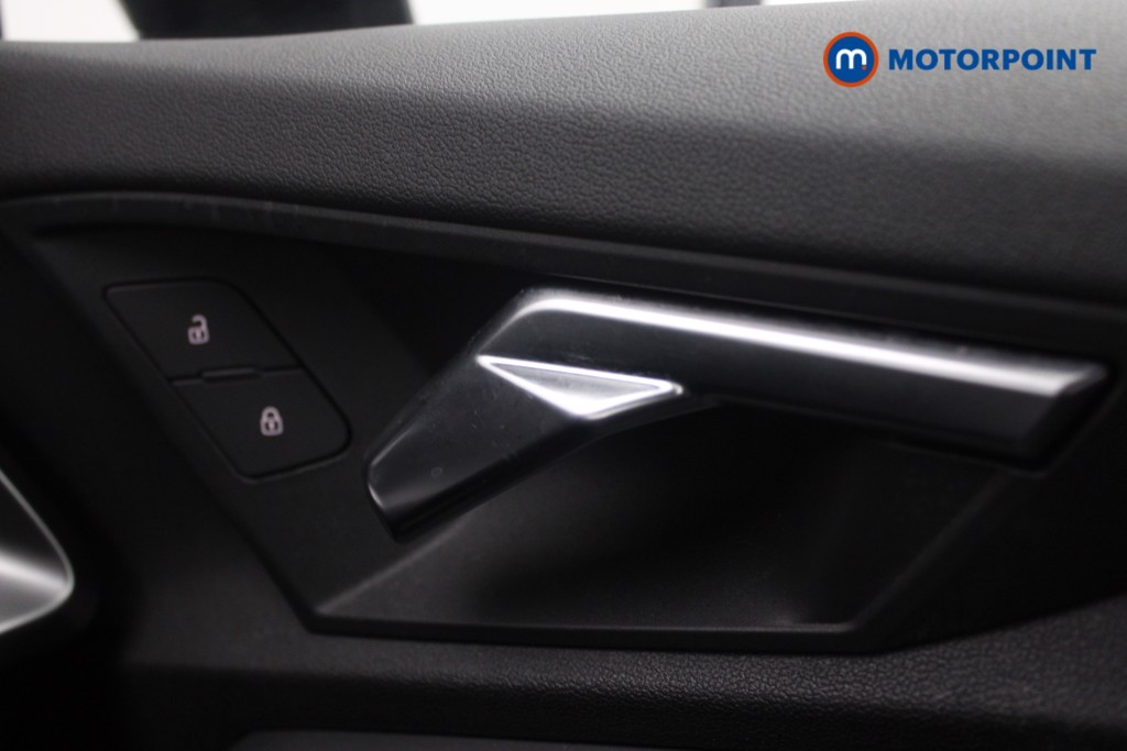 Audi A3 Technik Manual Petrol Hatchback - Stock Number (1538672) - 17th supplementary image