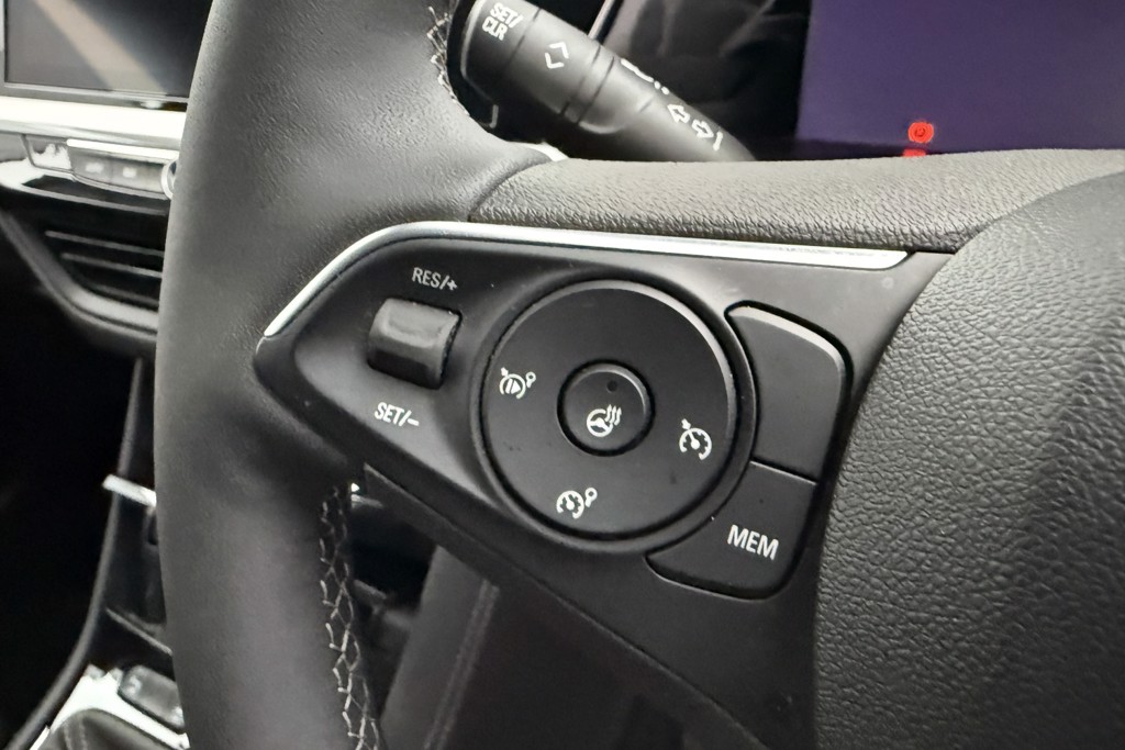 Vauxhall Grandland Ultimate Manual Petrol SUV - Stock Number (1539546) - 3rd supplementary image