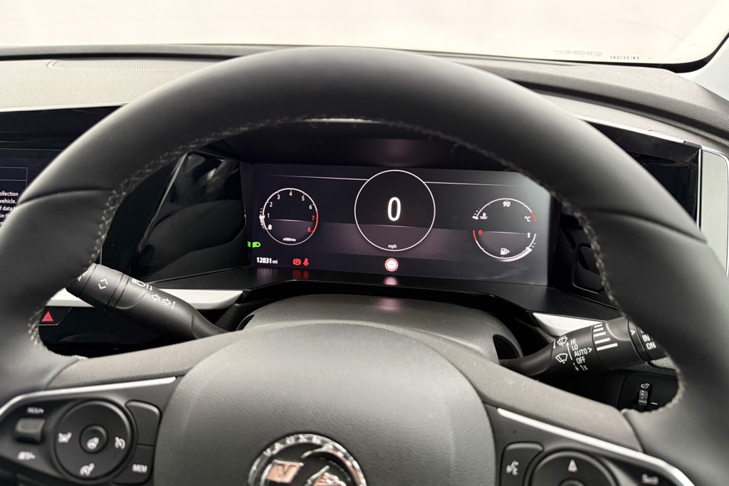 Vauxhall Grandland Ultimate Manual Petrol SUV - Stock Number (1539546) - 5th supplementary image