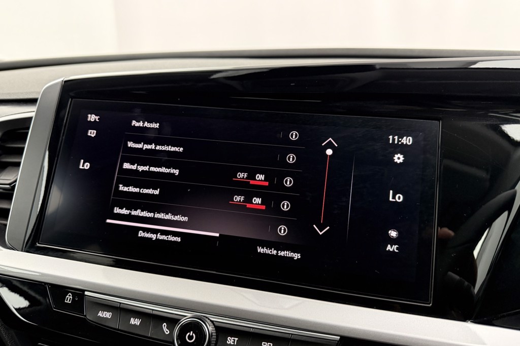 Vauxhall Grandland Ultimate Manual Petrol SUV - Stock Number (1539546) - 11th supplementary image