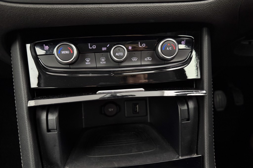 Vauxhall Grandland Ultimate Manual Petrol SUV - Stock Number (1539546) - 13th supplementary image