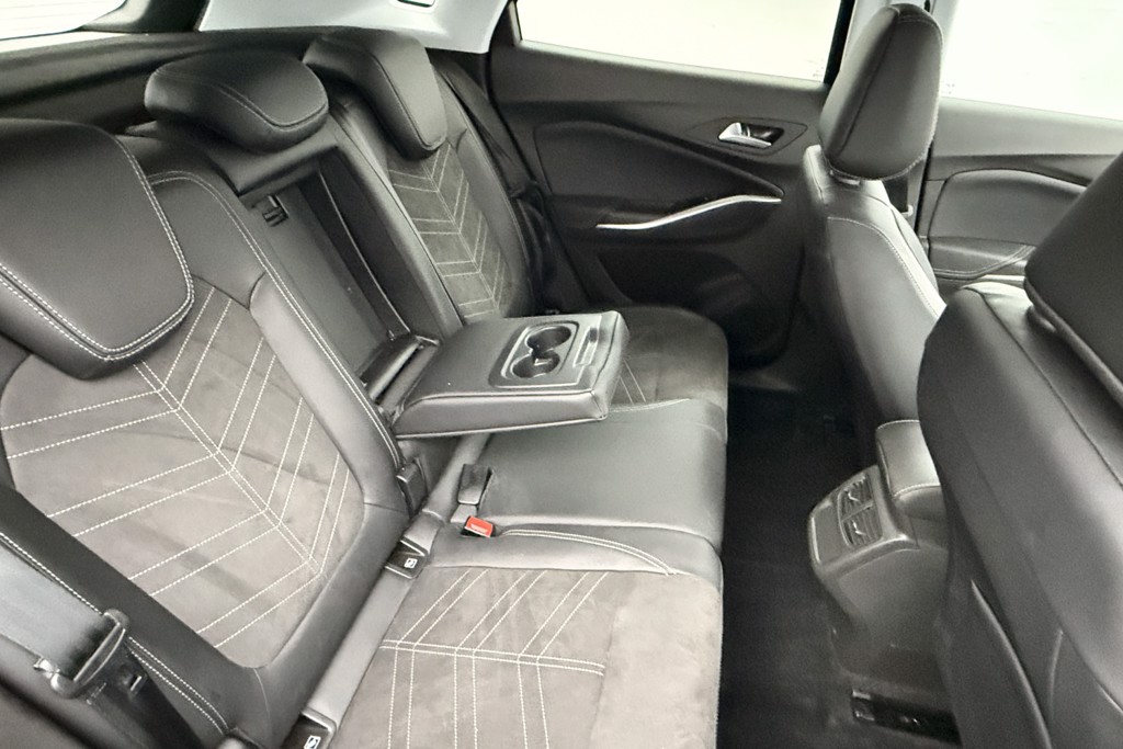 Vauxhall Grandland Ultimate Manual Petrol SUV - Stock Number (1539546) - 24th supplementary image