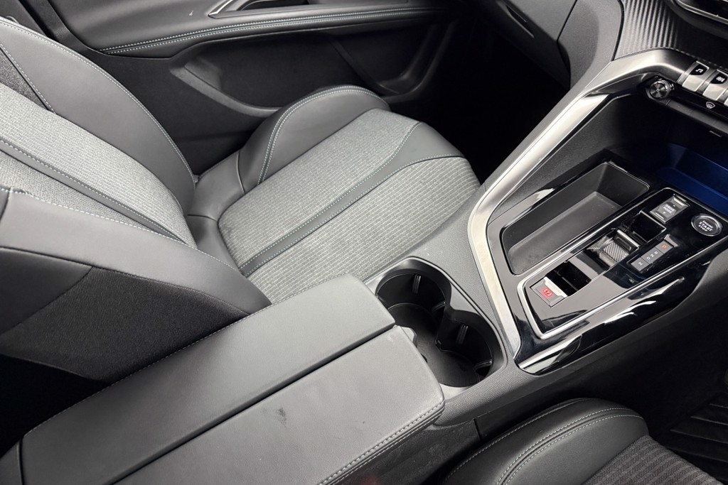 Peugeot 3008 Allure Automatic Petrol SUV - Stock Number (1539561) - 17th supplementary image