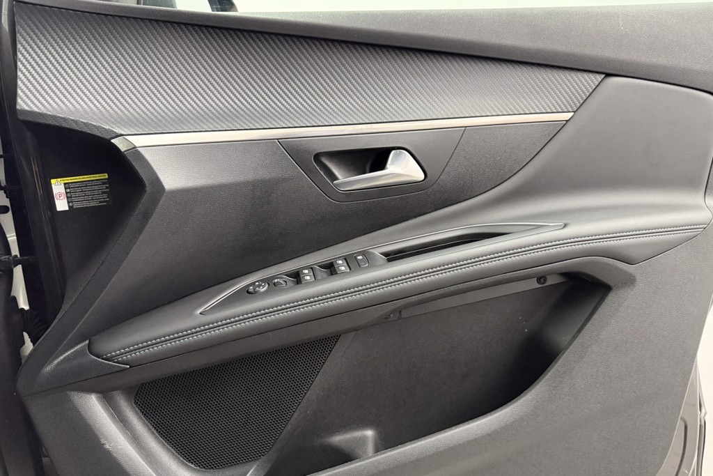 Peugeot 3008 Allure Automatic Petrol SUV - Stock Number (1539561) - 19th supplementary image