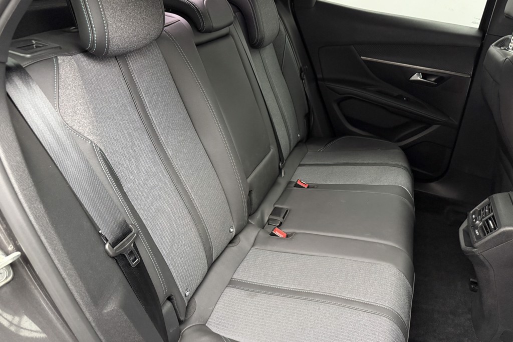 Peugeot 3008 Allure Automatic Petrol SUV - Stock Number (1539561) - 25th supplementary image