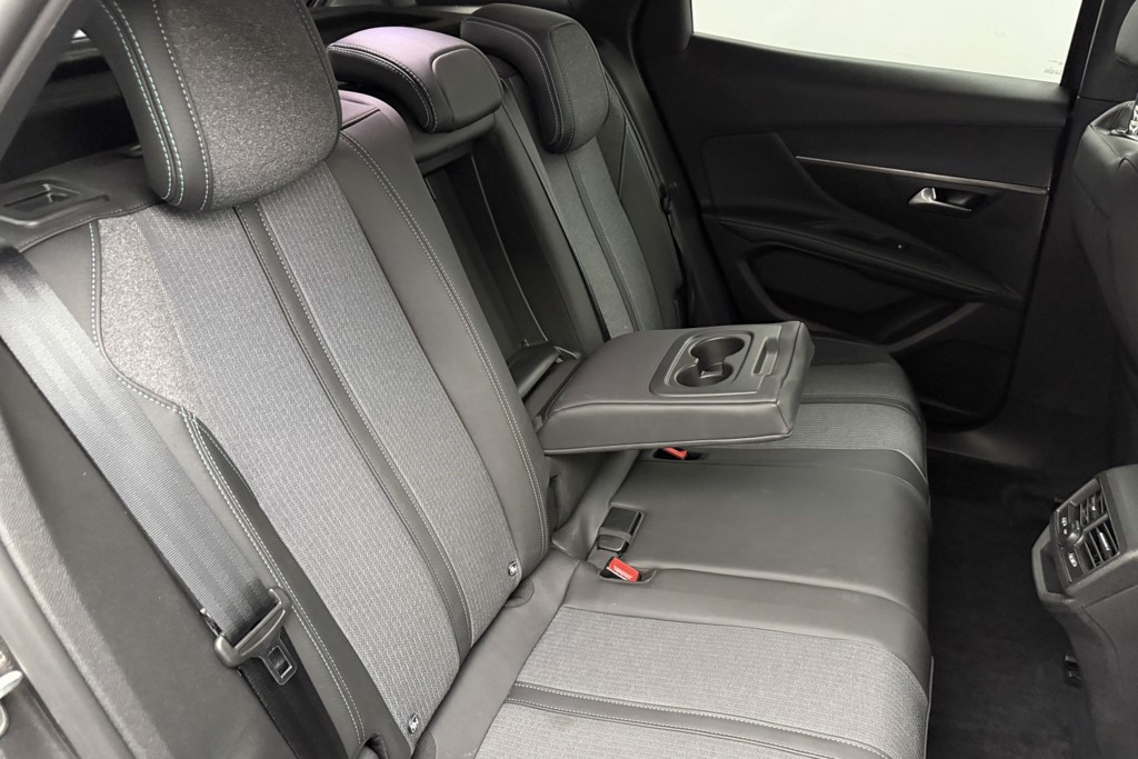 Peugeot 3008 Allure Automatic Petrol SUV - Stock Number (1539561) - 26th supplementary image