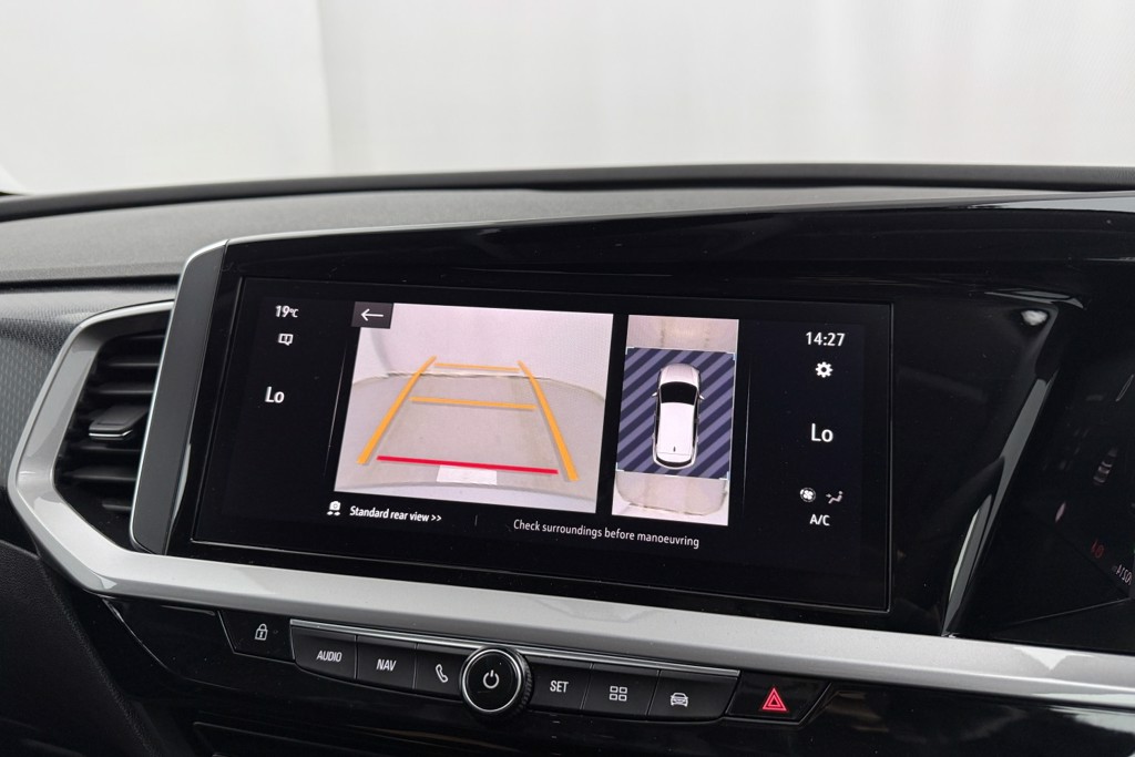 Vauxhall Grandland Ultimate Manual Petrol SUV - Stock Number (1539566) - 10th supplementary image