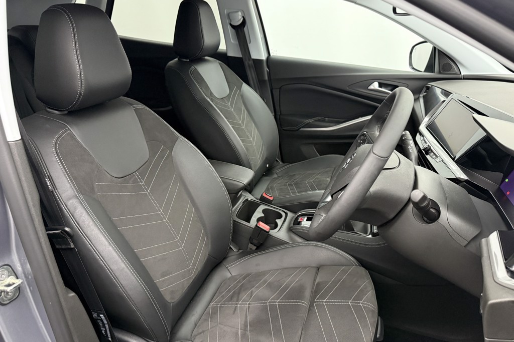 Vauxhall Grandland Ultimate Manual Petrol SUV - Stock Number (1539566) - 18th supplementary image
